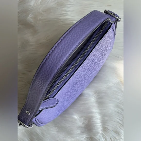 CC439 - Coach Luna Shoulder Bag - Picture 5 of 12